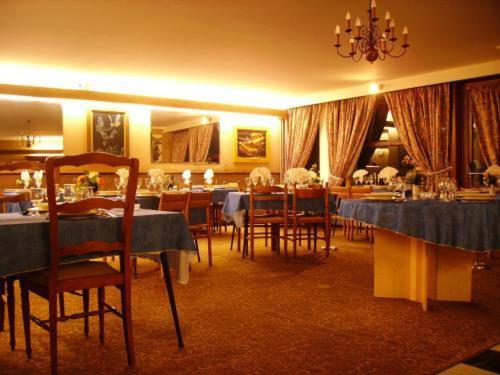 Hotel Restaurant Du Tourisme Latronquière Esterno foto